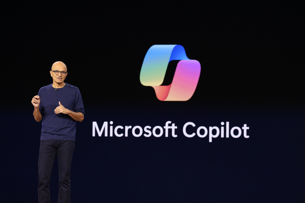 Satya Nadella AI modellariga “favqulodda tormoz” kerak dedi