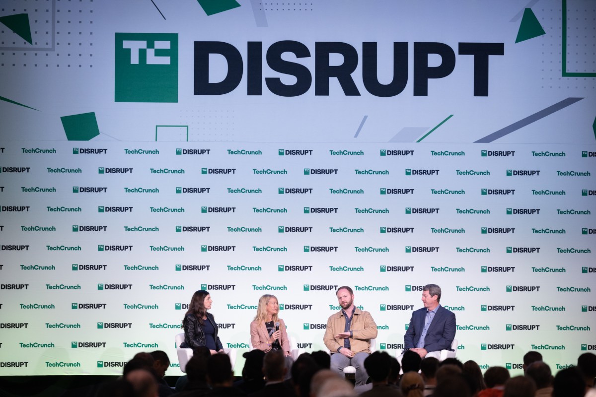 TechCrunch Disrupt 2026 chiptasida qancha tejash mumkin?