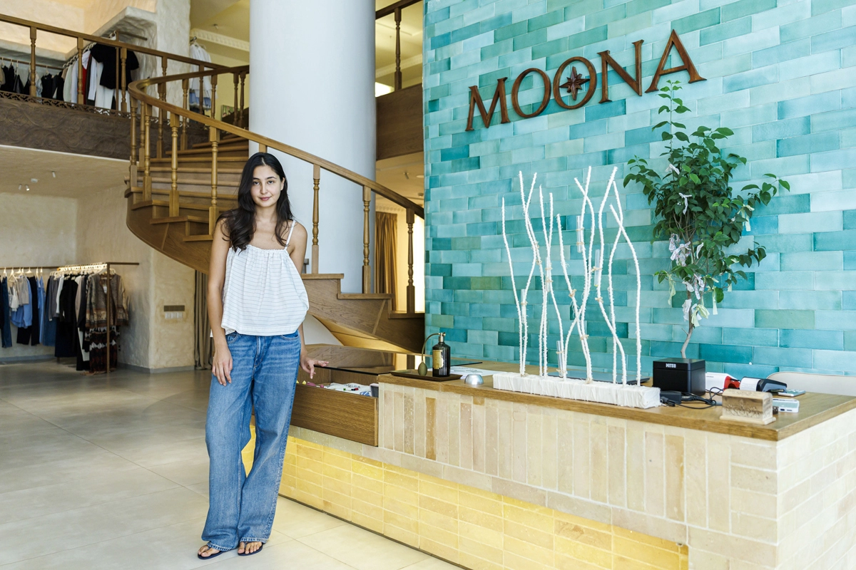 Saida Azim Moonaʼga 10 mlrd soʻm tikdi